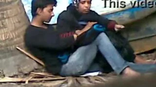 Baagh mein burke ke andar ladke ka lauda daba baithi khala