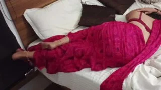 Young Bhabhi ki sone ke doran big dick se maze ki porn video